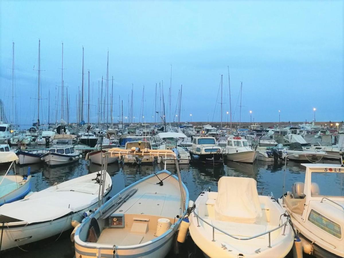 Apartmán Maison Du Port Vieux Sanremo Exteriér fotografie